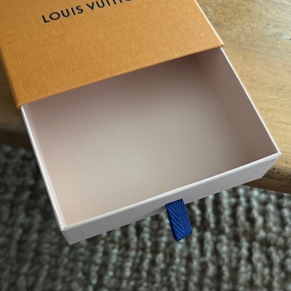 Louis Vuitton Signature Orange Gift Box - Picture 2 of 3